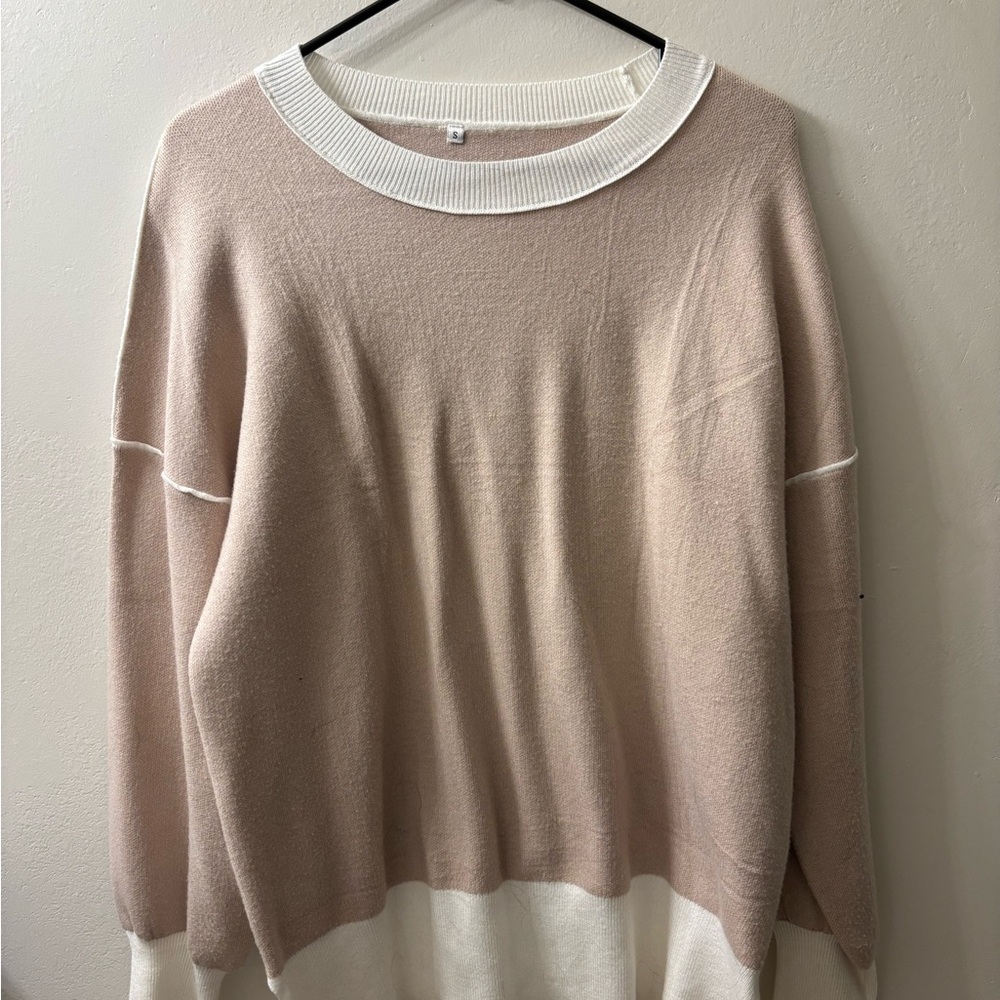 Elegant Women's Sweater in Beige and White